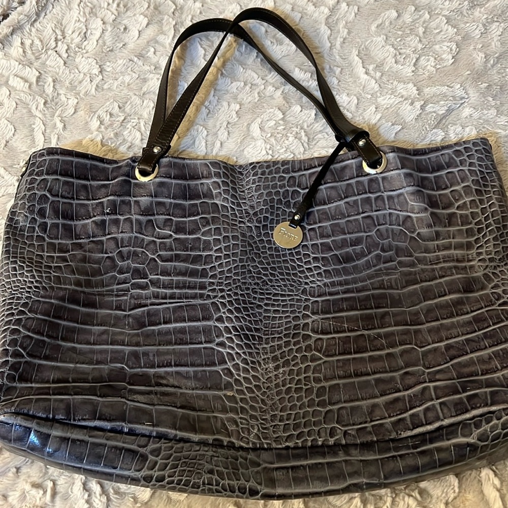 Fiore Italy Crocodile Shoulder Bag 🔥